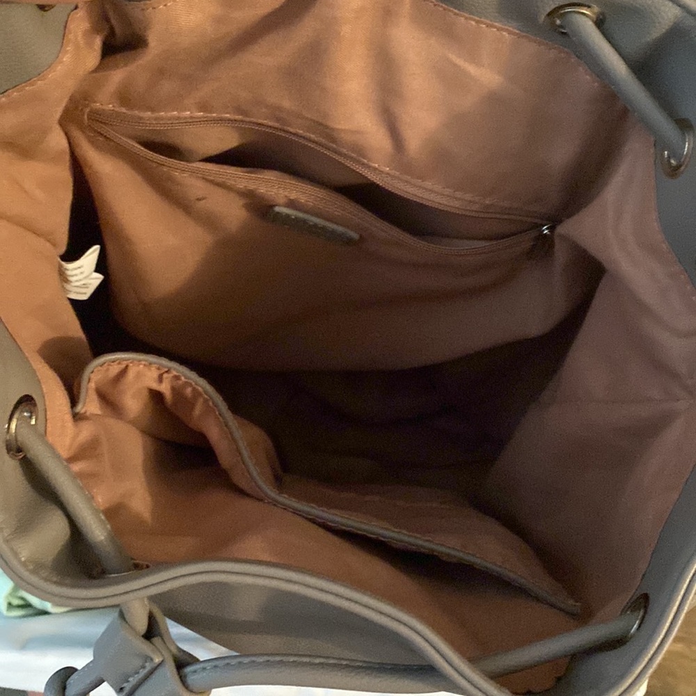 CoLab Gray Leather Pouch Back Pack - Picture 5 of 5